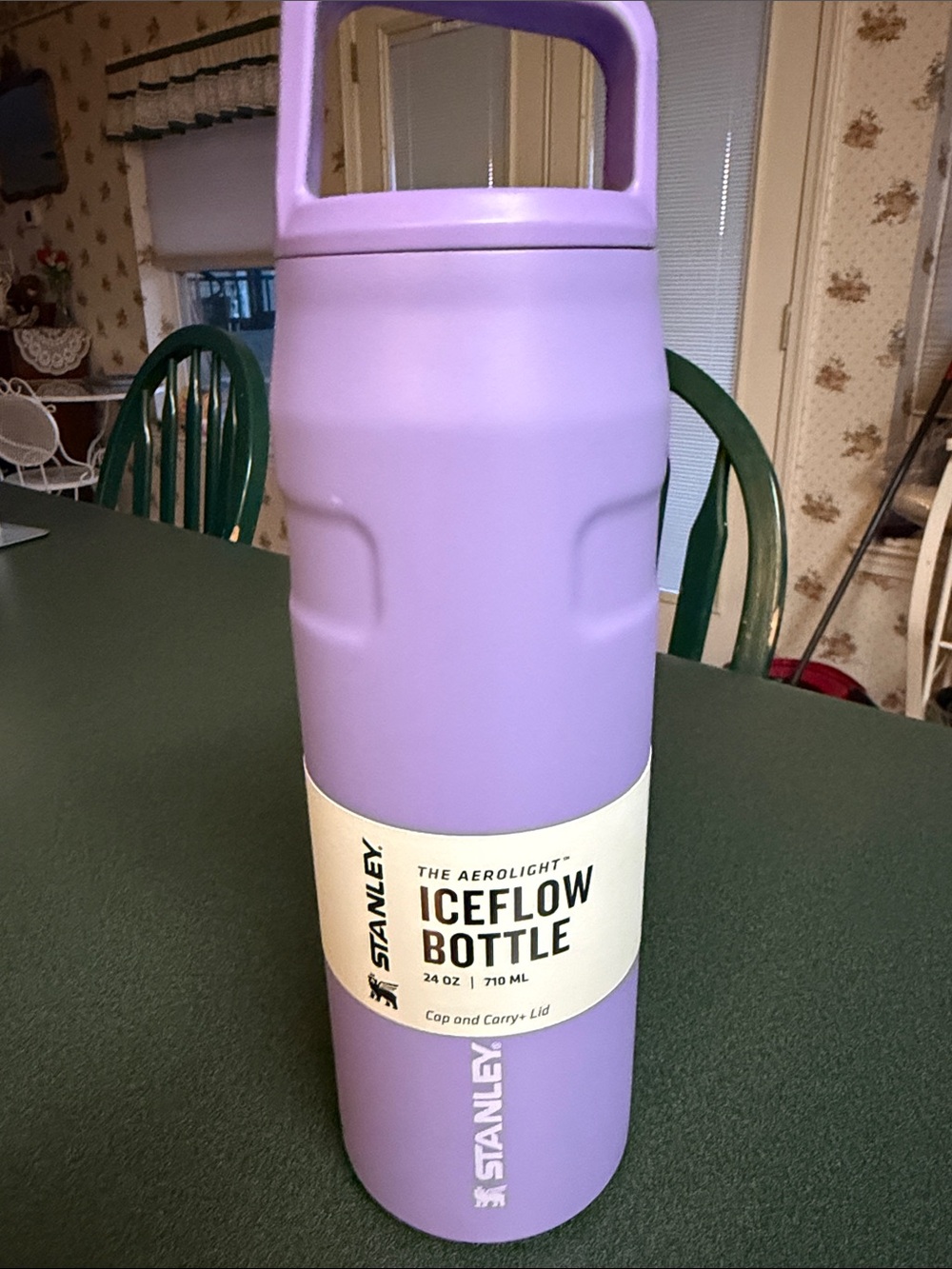 Stanley IceFlow Bottle - Lavender Purple (24 oz)